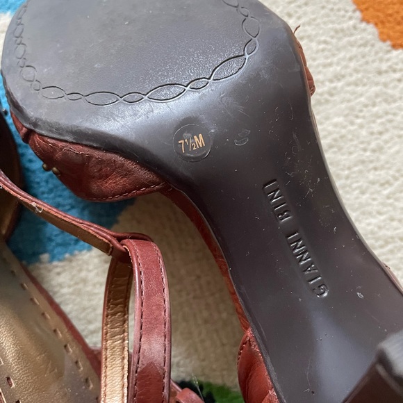 Vintage Gianni Bini brown heels with little studs, size 7.5 US - Picture 6 of 6